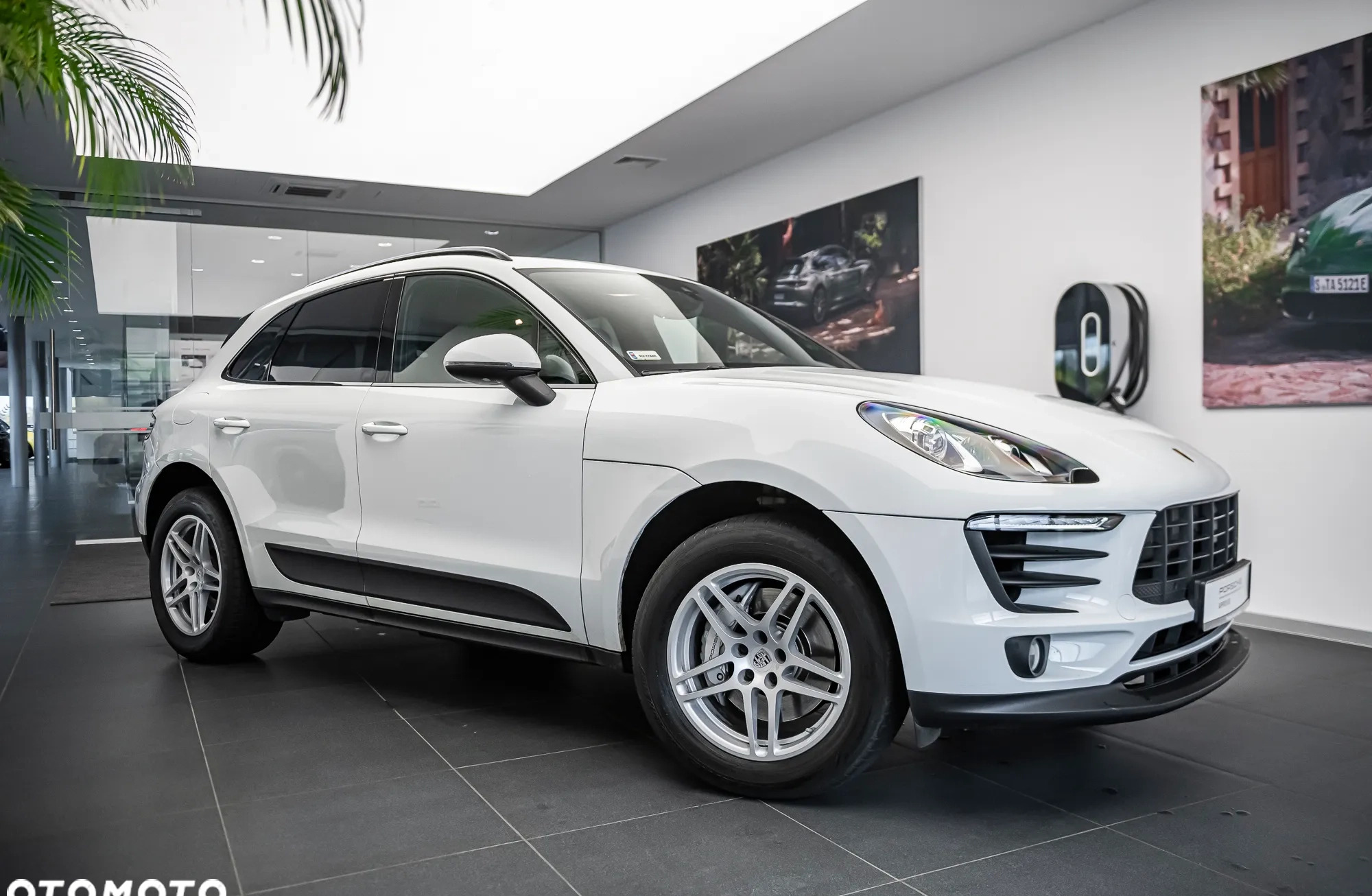 Porsche Macan cena 199000 przebieg: 74200, rok produkcji 2017 z Śrem małe 326